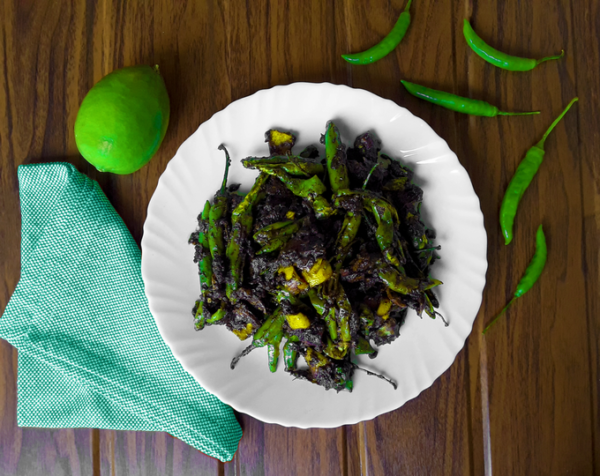 Konkani green chili pickle / Mirsanga nonche