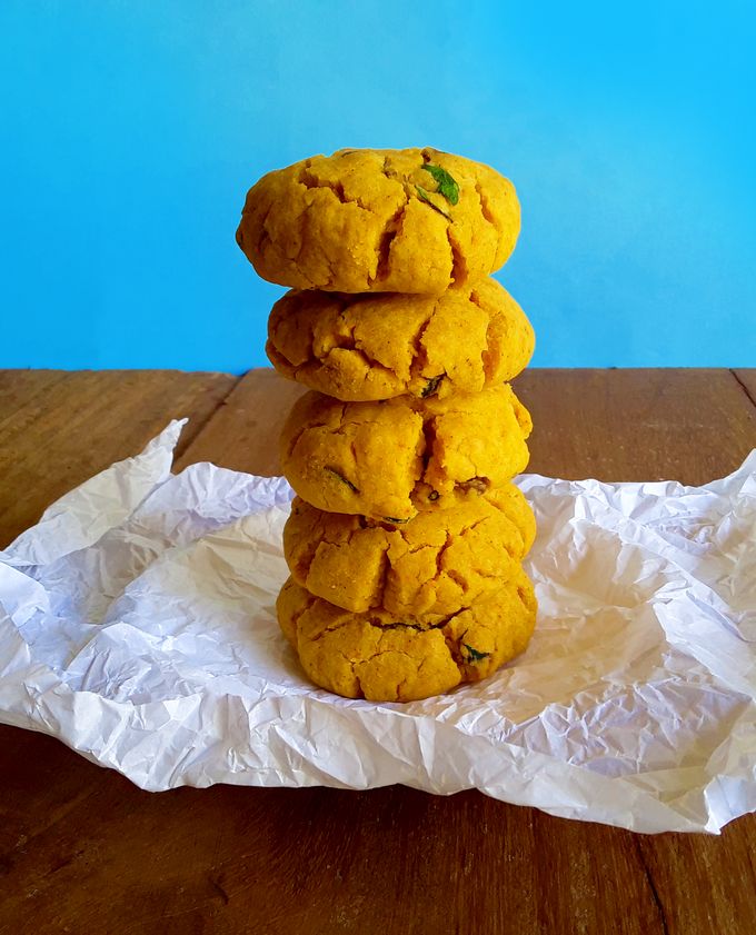 Hot and spicy, sweet and savory, dairy free, vegan cookies.