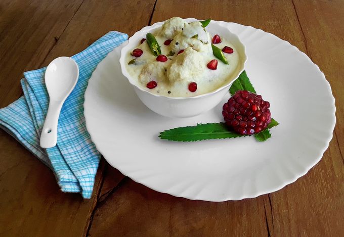 Masala Curd Vada / Dahi Vada / Thayir Vadai / Thairu Vada / Mosaru Vade / Dahi Bara / Dahi Bhalla / Perugu Vada / Doi Bora